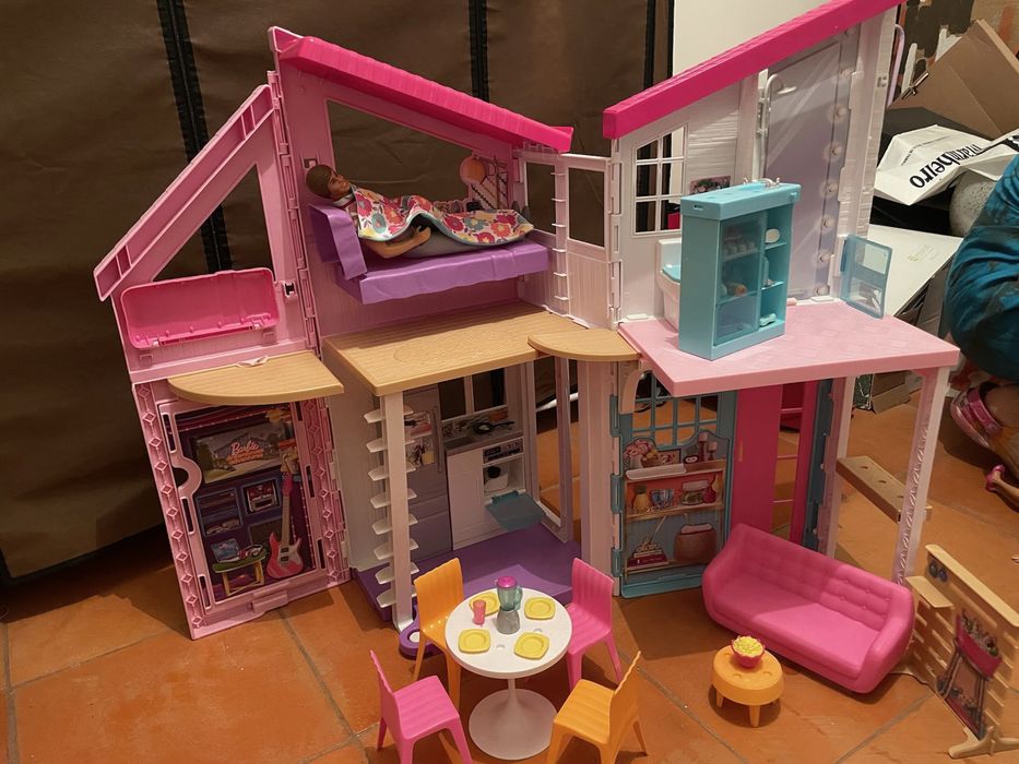 Casa da Barbie Malibu completa, com todos os acessorios