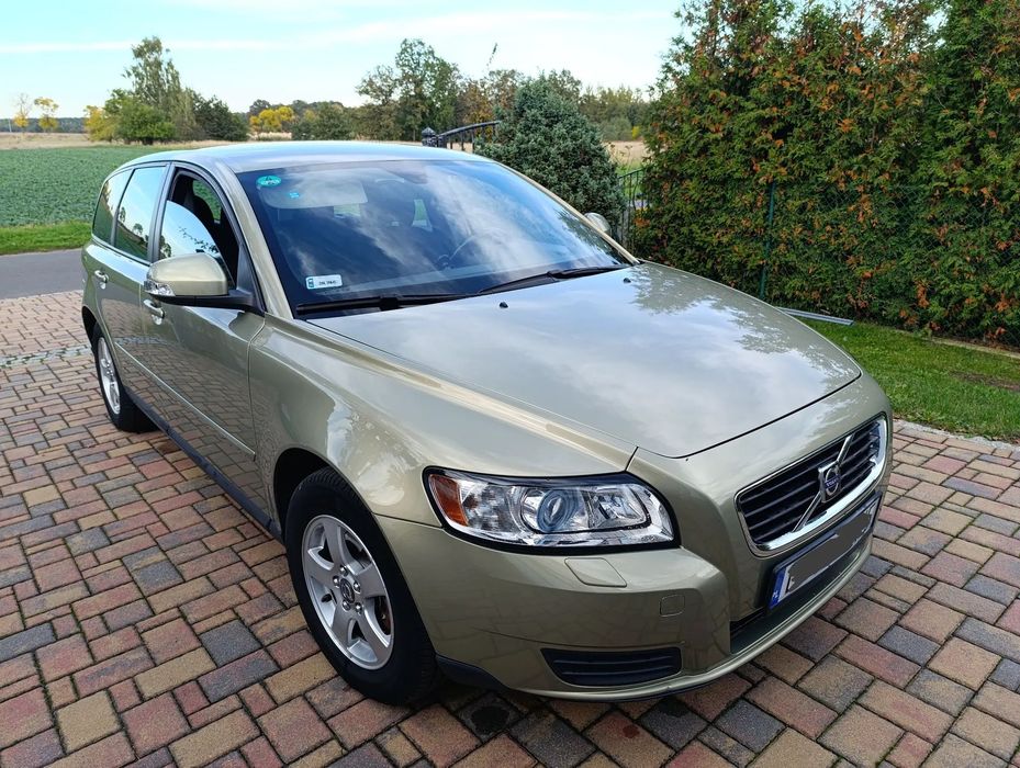 Volvo V50