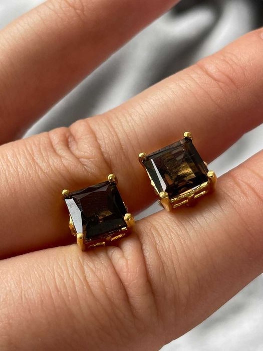 Серебряные серьги 925 пробы с дымчатым кварцем 8х8мм