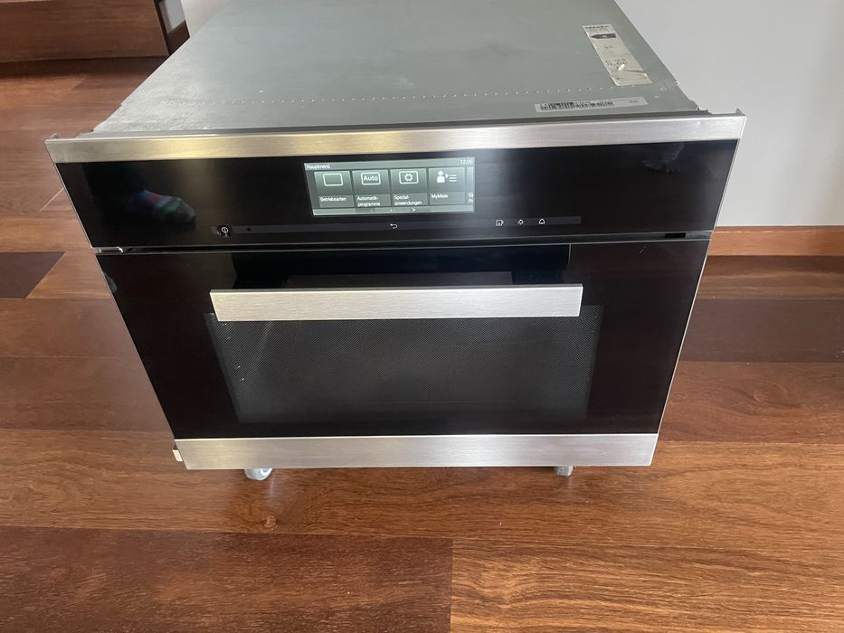Miele DGC6800  DGC6805 Piekarnik konwekcyjno parowy