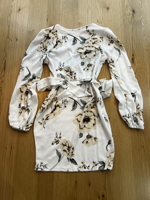 Lote de Vestidos, Lingeries e Biquinis