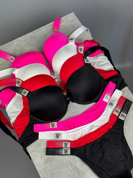 ОПТ женское бельё Victoria’s Secret, комплекты Виктория Сикрет push-up 75B–85С