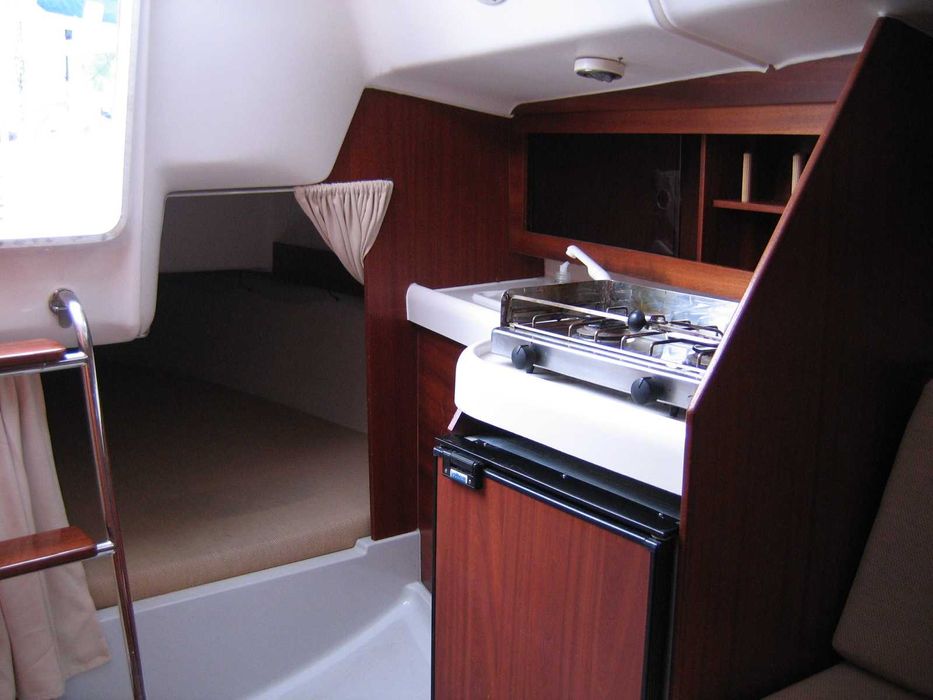 Jacht żaglowy Phila 880