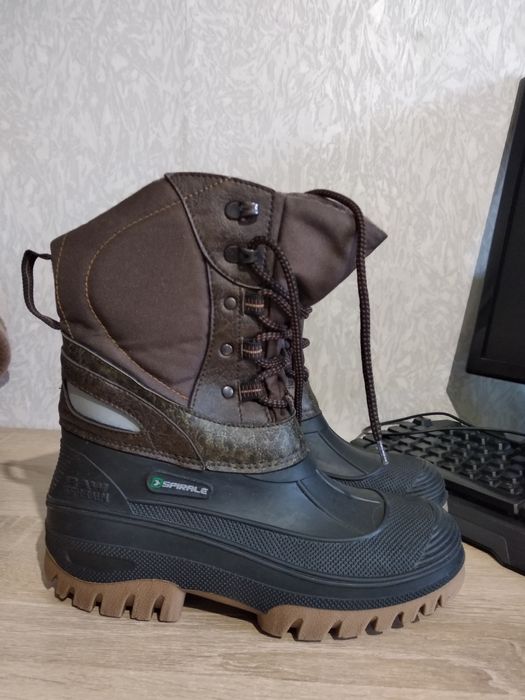 Сноубутсы Spirale 38 р