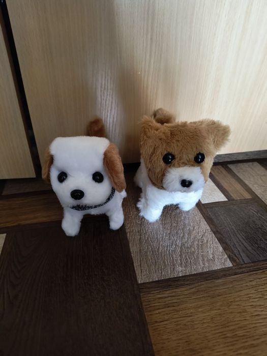 Інтерактивна маленька собачка.