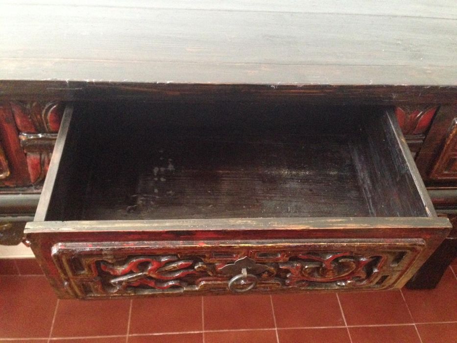 Consola Tibetana com 3 gavetas