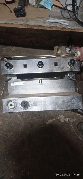 Продам кофемашина Sanremo