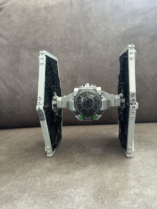 LEGO Star Wars 75300 Imperialny myśliwiec TIE