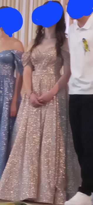 Сукня на випускний