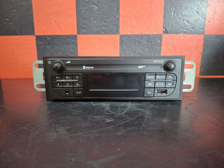 Rádio / auto-rádio OPEL Vivaro B Furgão (X82)