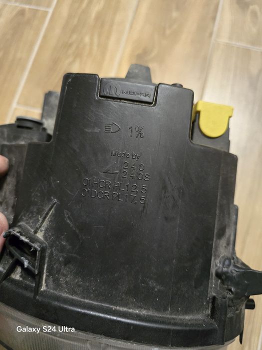 Jeep renegade фара