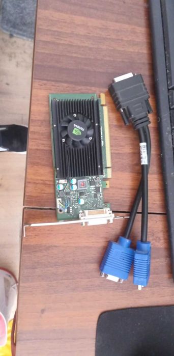 NVIDIA nvs 315 1GB DDR3 + Kabel dms-59->2x vga