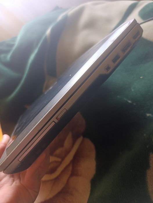 dell ноутбук старий