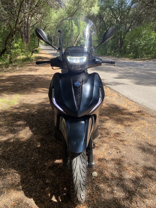 Piaggio Beverly 400 (2021)