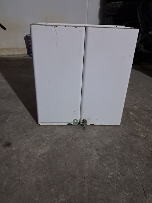 Caixa Medicamentos metálica com fechadura