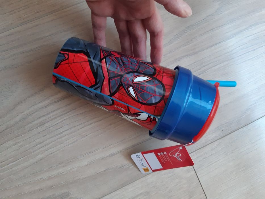 Kubek z rurką nowy Spiderman bidon
