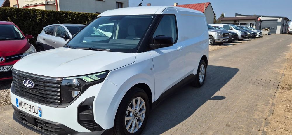 Ford COURIER  AUTKO Jak NOWE z gwaranją zarejestrowany PL CENA CAŁKOWITA