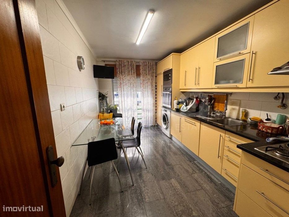 Apartamento T3, Luisa Todi, Setúbal