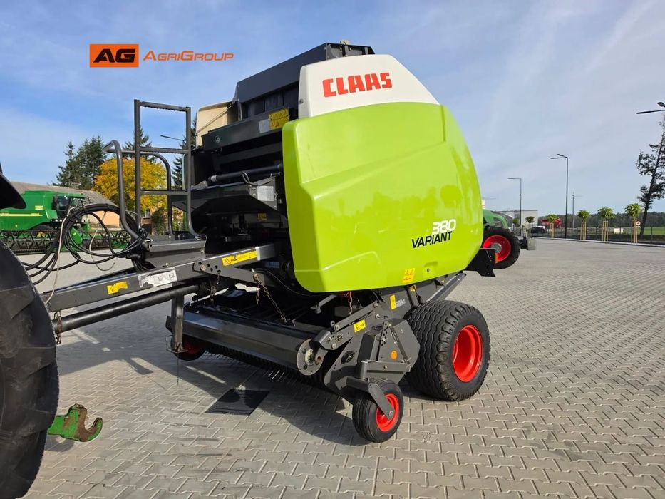 Claas Variant 380 RF PRO  Sterownik wałek Siatka Podwójny sznurek Opuszczana podłoga Odrzutnik