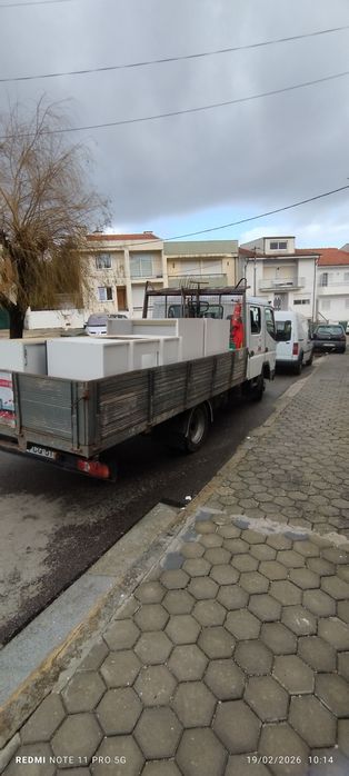 Serviços de mudança E transportes materiais construção civil Faço Demolição Recolha de Entulho limpeza Terrenos
