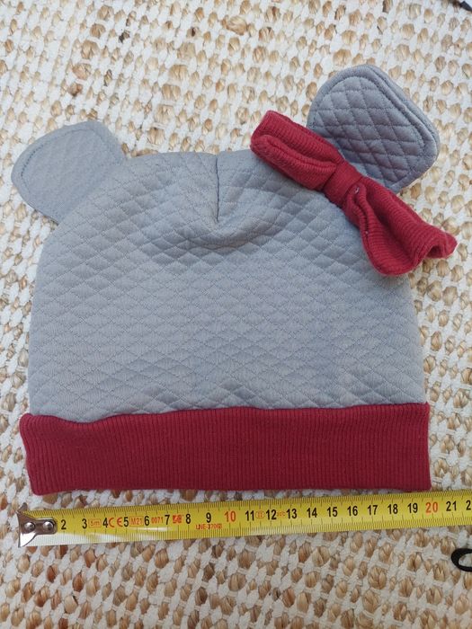 Czapka z uszkami i kokardka