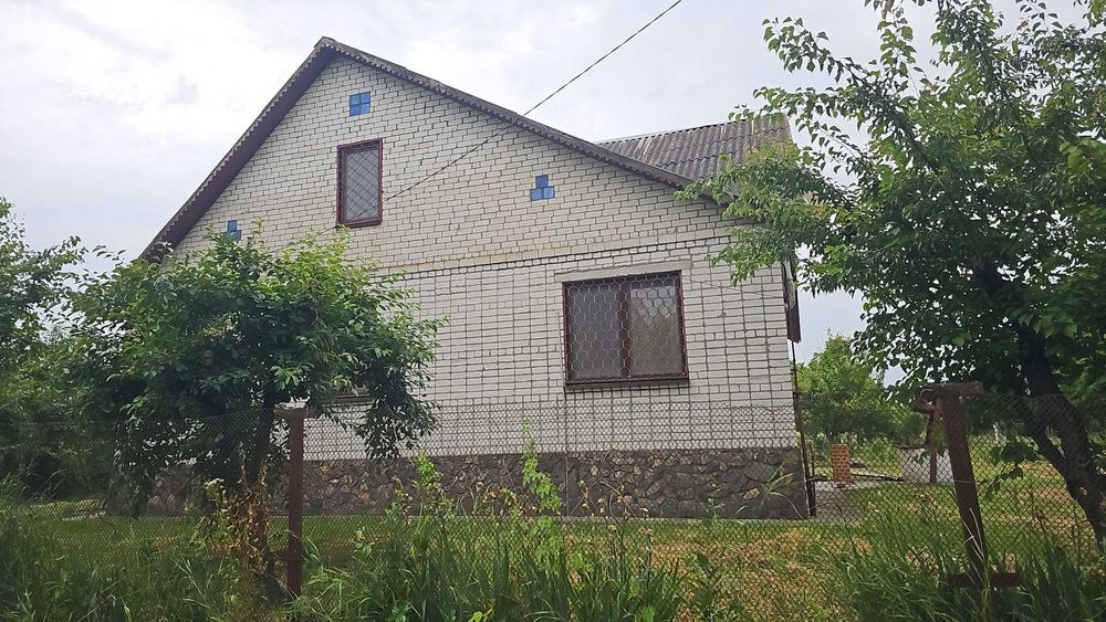 Цікавий будинок в селі Сулимівка Яготинська ОТГ - є відеоогляд