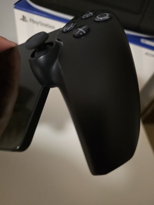 PlayStation Portal Remote Player (Preto) + Bolsa de Transporte Rígida + Caixa