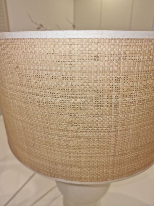 Candeeiros de Mesa em Cerâmica com Abajur Estilo Ráfia – Elegantes e em Ótimo Estado