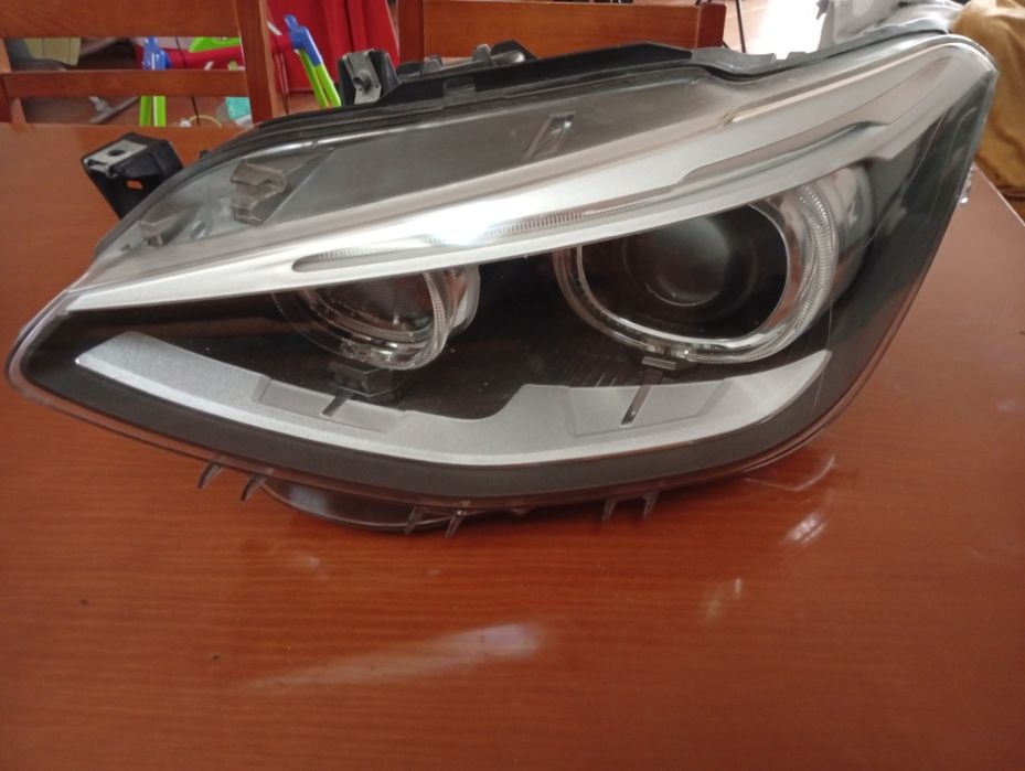 Farol BMW f20 Direito original  serie 1