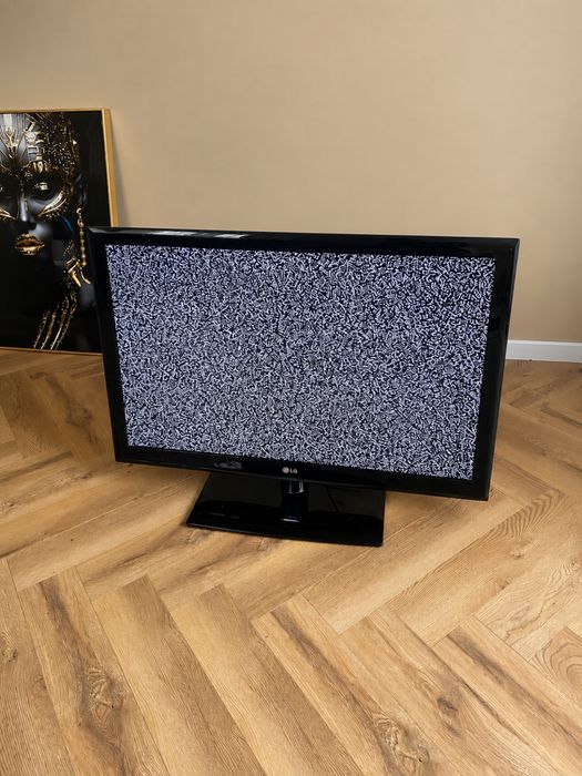 Sprzedam telewizor LG 42LE4500 42”