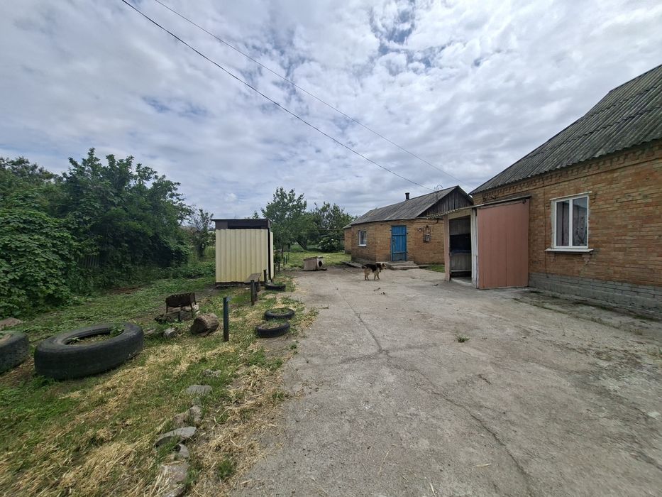 Продаж добротний будинок Бережинка.