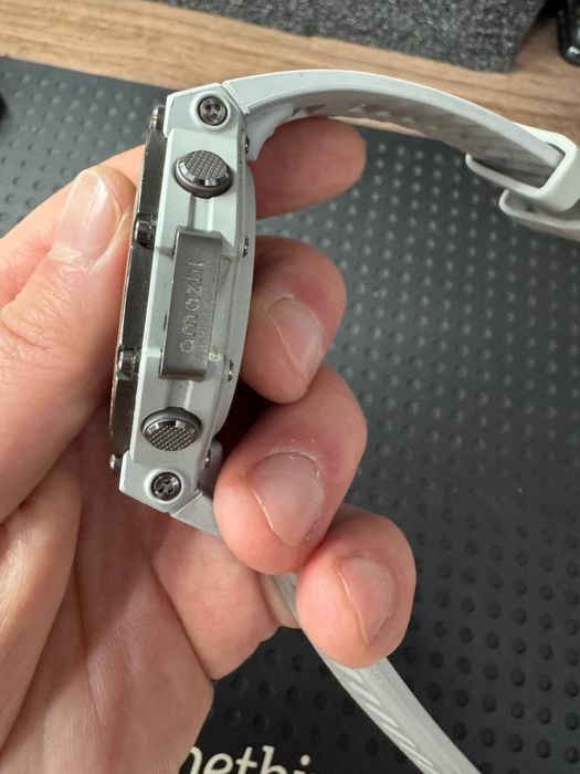 Часи Amazfit t-rex 3