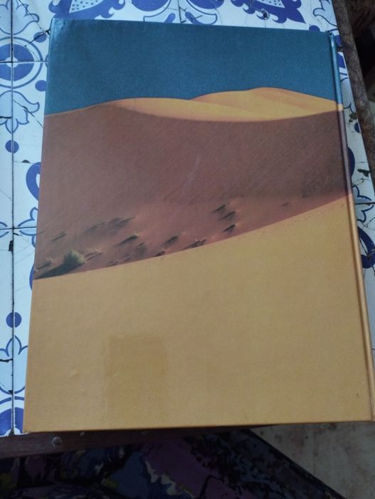 Livro "Está Terra Magnífica"