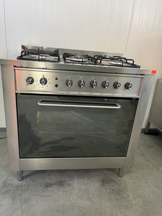 Професійна газова плита Indesit