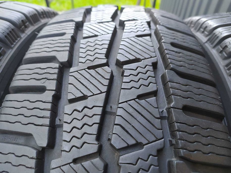 4 x opona zimowa 215/60r17C Michelin Agilis