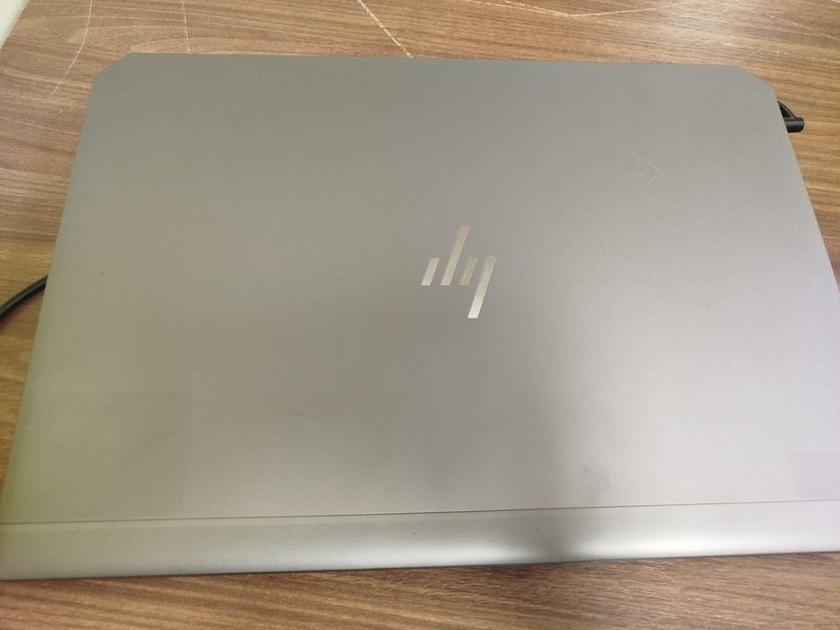 Потужний HP ZBook 15 G5 | 6 Ядер i7, 32GB RAM, Quadro P1000 | 512 NVMe