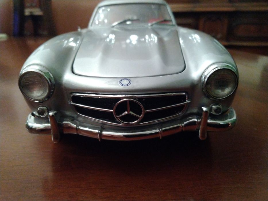 Mercedes-Benz 300 SL "Gullwing" 1/18 marca Kyosho