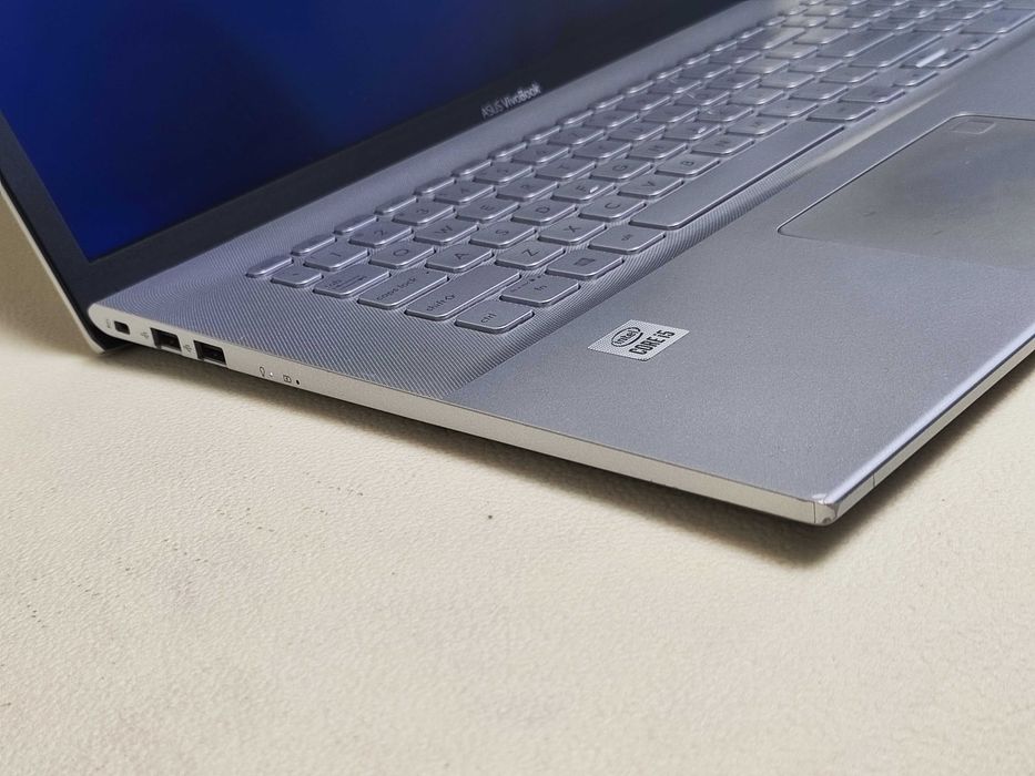 Ноутбук Asus Vivobook S712J 17.3" IPS Core i5-1035G1/DDR4 8Gb/256SSD