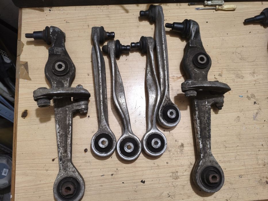 Wahacze + Sworzenie passat b5 / audi gorne dolne banan