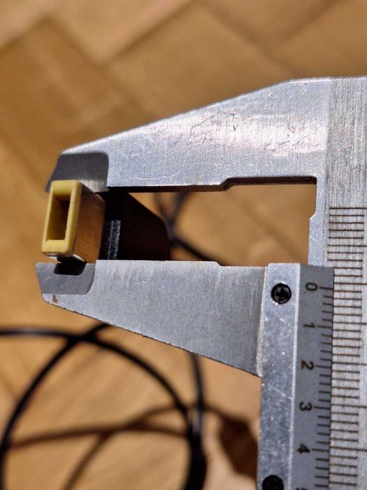 Zasilacz do laptopa Lenovo - 20V 3,25A 65W - z kablem