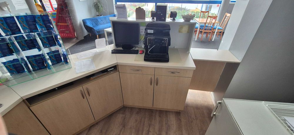 Zabudowa recepcyjna, barek, lada, recepcja