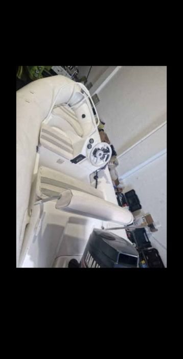 Semi-rigido Zodiac 380