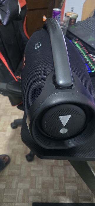 Jbl bombox 3 (pouco usada)