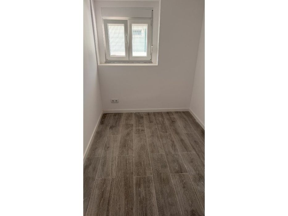 T1 a estrear com terraço 35m2 em Almada