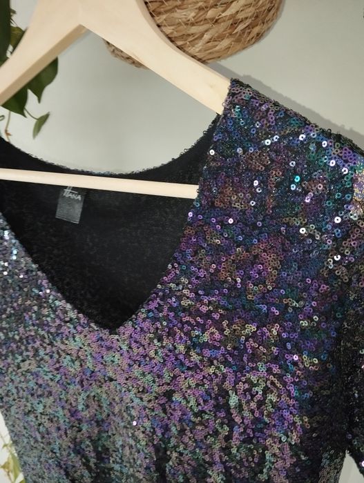 Prosta sukienka z cekinami, lekko trapezowa, ostatki, święta, Sylweste