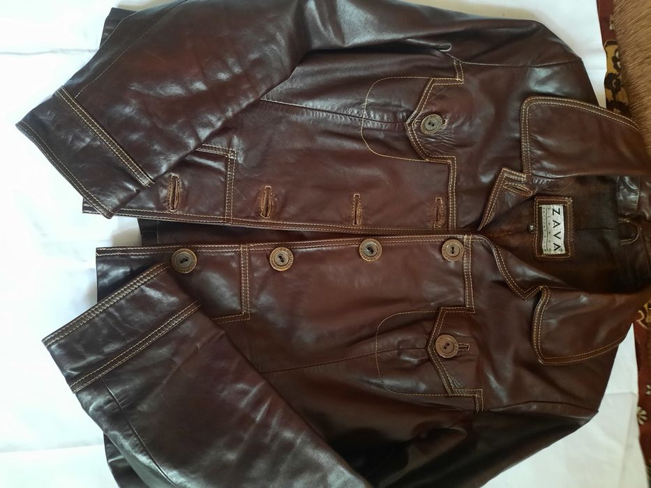 Шкіряна ,стильна куртка