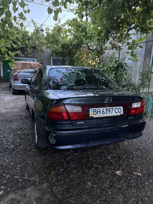 Продам mazda 323