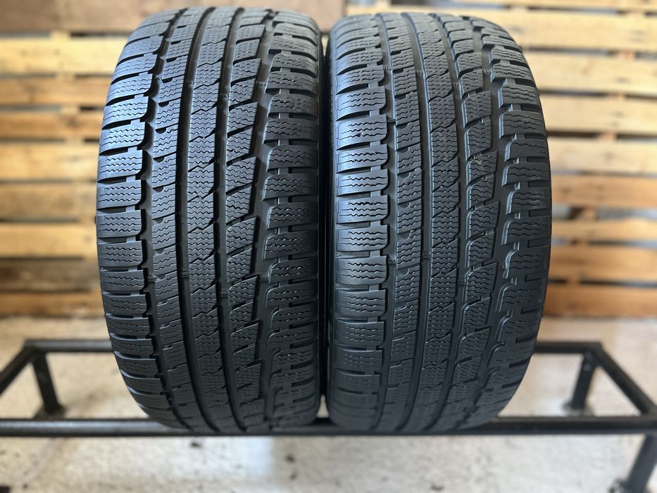 Зимові шини‼️235/35 R19 Kumho Izen Kw27 8.9мм 2023 рік