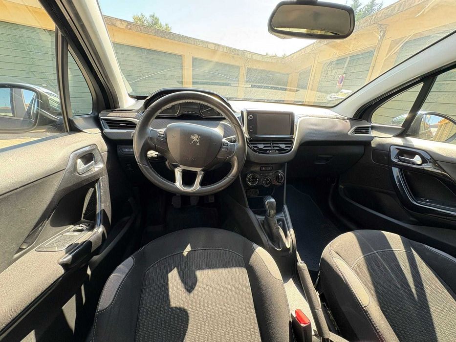 Peugeot 208 1.2 PureTech Gasolina