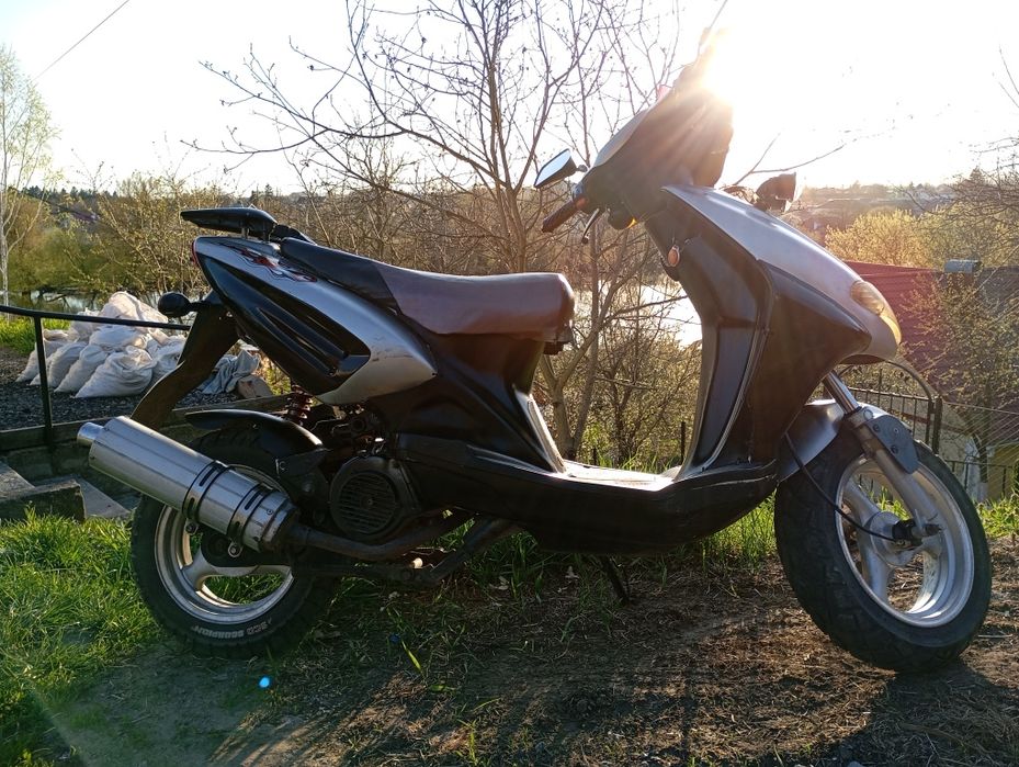 Продам скутер дефіант велон 125 кубів
